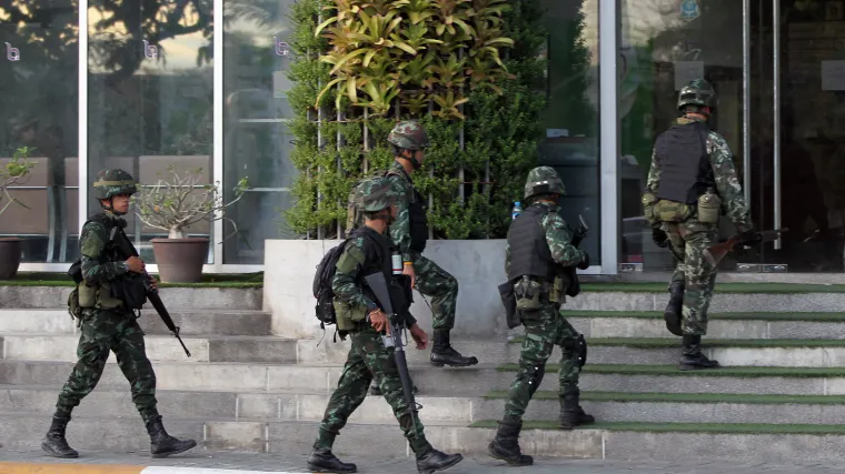 Vojska na Tajlandu proglasila izvanredno stanje