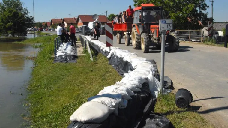 Evakuirano 11.000 ljudi, Ostojić: Svatko treba raditi svoj dio posla