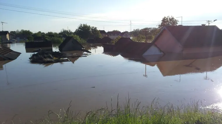Voda će se kroz desetak dana napokon povući!