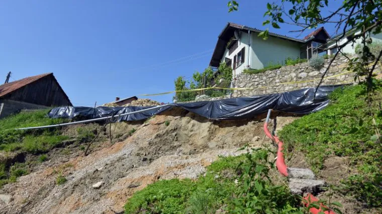 Nova klizi&scaron;ta u Bednji ugrožavaju kuće i prometnice