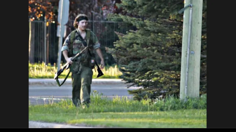 Pomahnitali 24-godi&scaron;njak ubio trojicu policajaca!