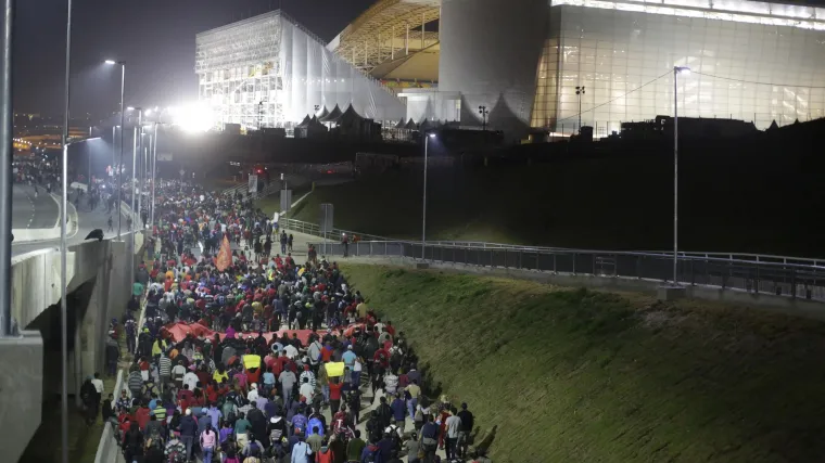 Radnici beskućnici blokirali stadion na kojem Hrvatska otvara SP