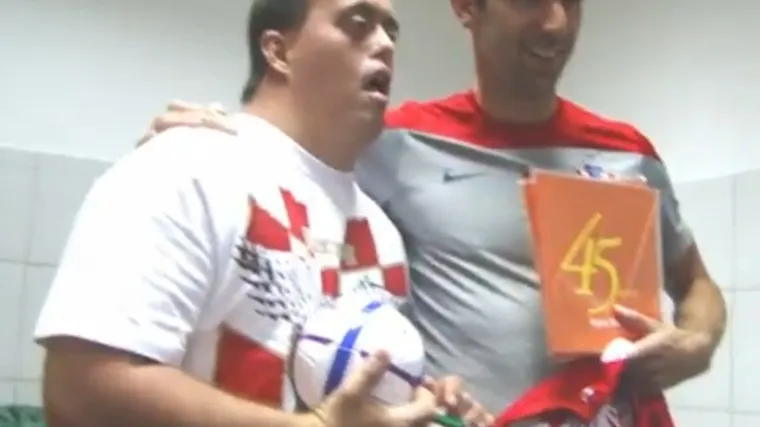 Kapetan 'Vatrenih' jo&scaron; jednom pokazao veliko srce!