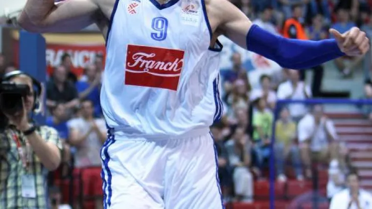 Sad je i službeno: &Scaron;arić potpisao za Anadolu Efes