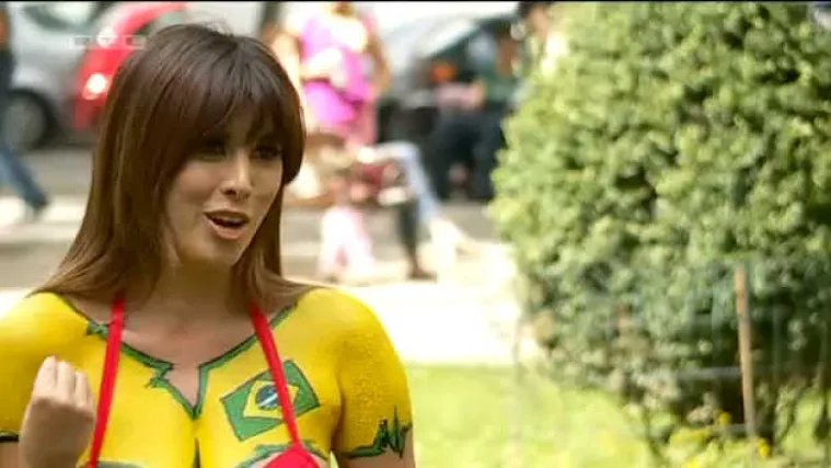 Nives u donjem rublju pro&scaron;etala centrom metropole!