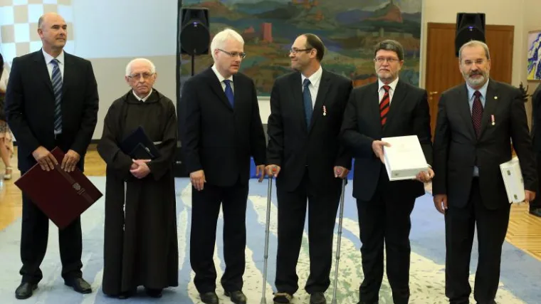 Josipovićeva odlikovanja prigodom prve obljetnice članstva u EU