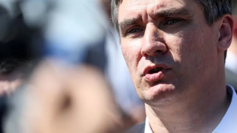 'Neću nikoga pitati za odobrenje jel' mogu nekoga primiti iz Rusije'