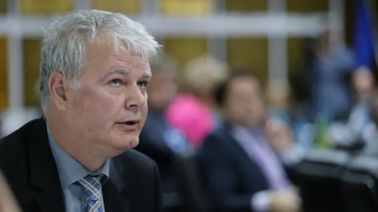 'Najlak&scaron;e je reći kako novcima kupujemo trofeje!'