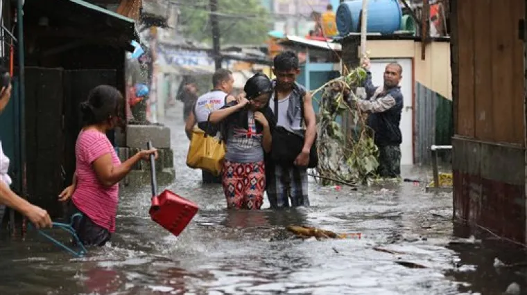 Unatoč masovnoj evakuaciji, tajfun usmrtio 38 ljudi