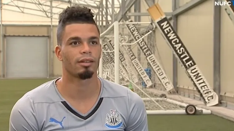 Iturbe u Romu, Riviere u Newcastle