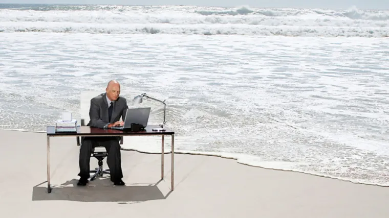 Japanci osigurali svojim zaposlenicima plažu u uredu