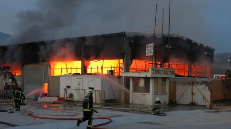 Požar u Splitu još uvijek nije u potpunosti ugašen