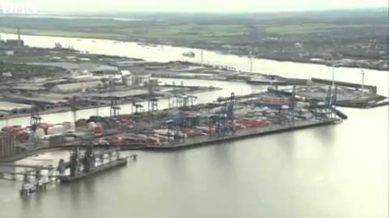 U brodskom kontejneru pronađeno 35 mu&scaron;karaca, žena i djece!