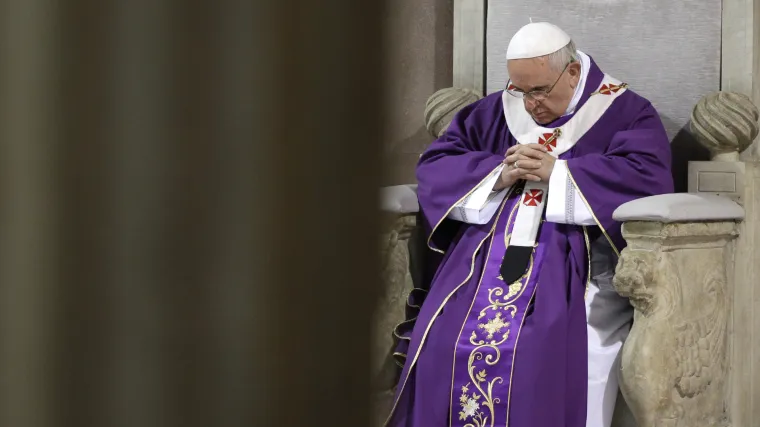 Papa duboko potresen smrću troje članova svoje obitelji