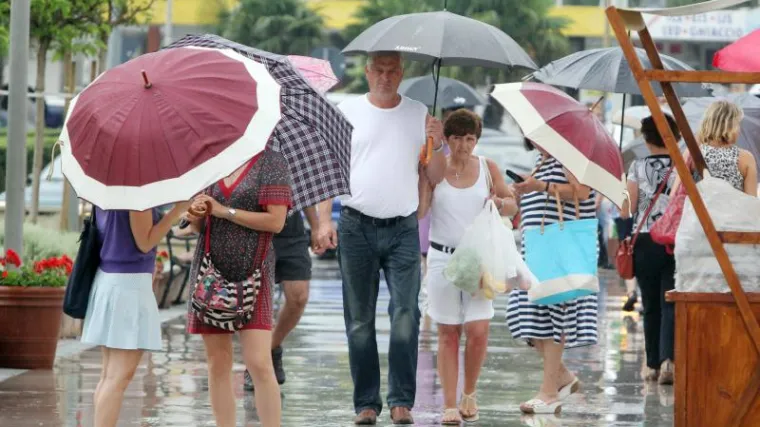 Hrvatska na udaru ciklone Pomet: Ki&scaron;a će padati cijeli vikend