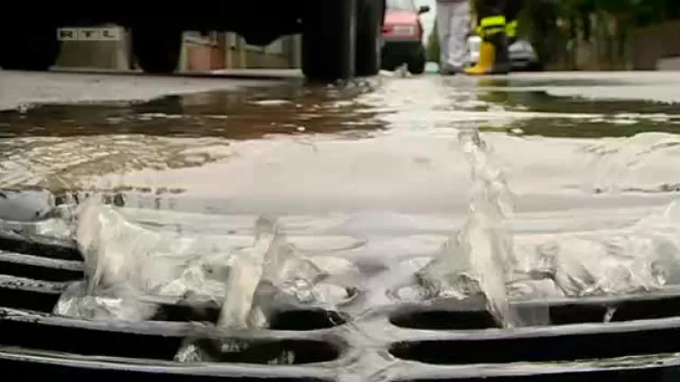 Ki&scaron;a poplavila podrume, moguć nagli porast vodostaja Drave