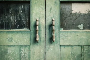 Nakon sudara potražila pomoć, na kraju je ubili sačmaricom