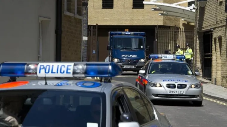 Policajac upucao mu&scaron;karca koji je ženi prijetio nožem