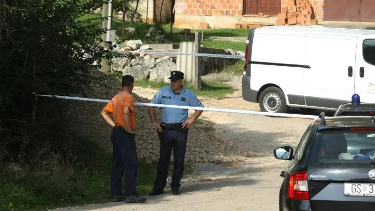 Biv&scaron;i policajac izre&scaron;etao brata ispaliv&scaron;i mu pet metaka u prsa