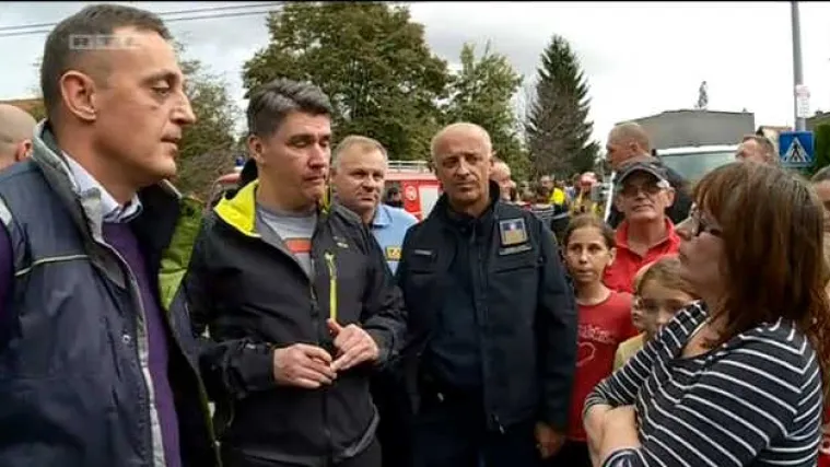 'Za&scaron;to niste do&scaron;li u čizmama? Ako može Merkel, možete i vi!'