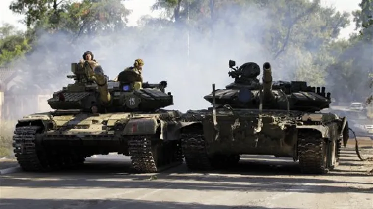 U blizini zračne luke Donjeck čula se topnička paljba