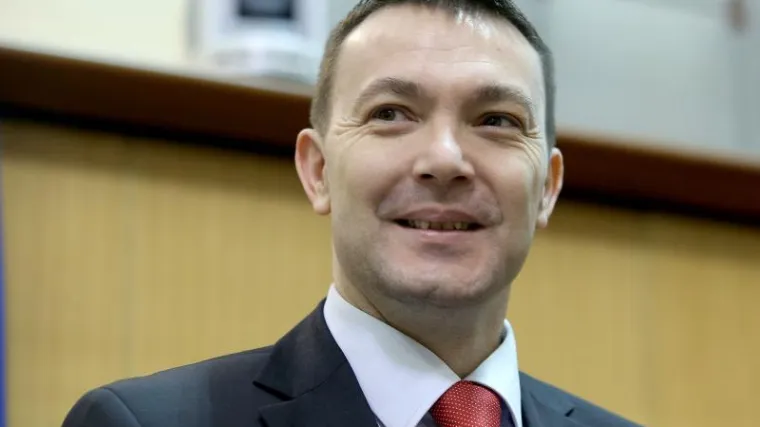 Bauk: Moratorij na referendume je nepotreban