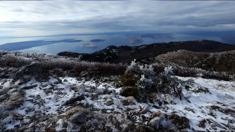 Oluje, snijeg i poplave obilježile početak jeseni