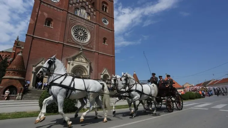 Ne znate kamo za vikend? Vodimo vas u Đakovo!