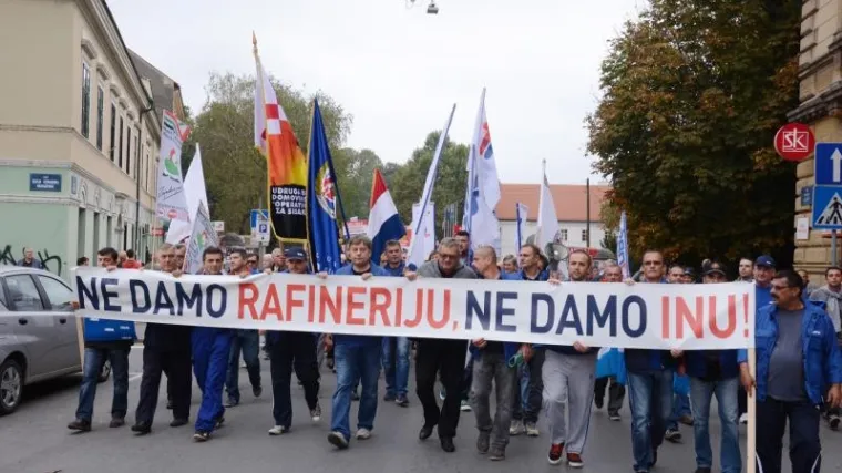 RTL doznaje: INA za otpremnine radnika izdvaja 400 milijuna kuna!