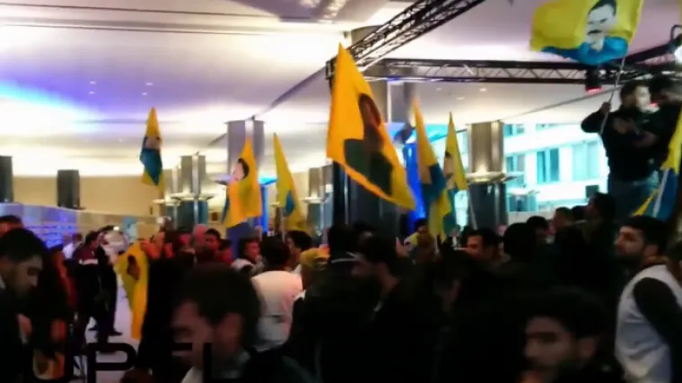 Kurdski prosvjednici upali u zgradu EU parlamenta!