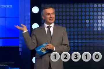 Škoro u ulozi Bingo djevojke, Antonija kao fatalna Zorica