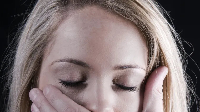 Mladić u stanu zatočio djelatnicu Centra za socijalnu skrb