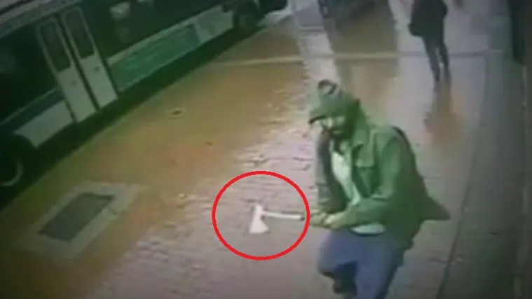Drama u New Yorku: Policajca sjekirom napao prista&scaron;a džihadista!