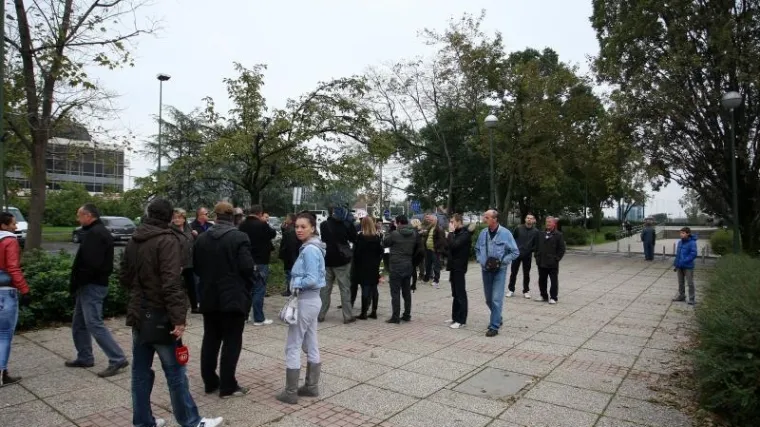 Tek 50-ak ljudi do&scaron;lo na prosvjed u znak podr&scaron;ke Milanu Bandiću