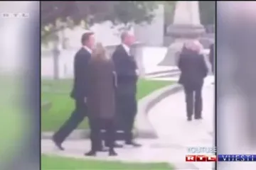 Tjelohranitelji svladali mladića koji se zaletio u britanskog premijera!