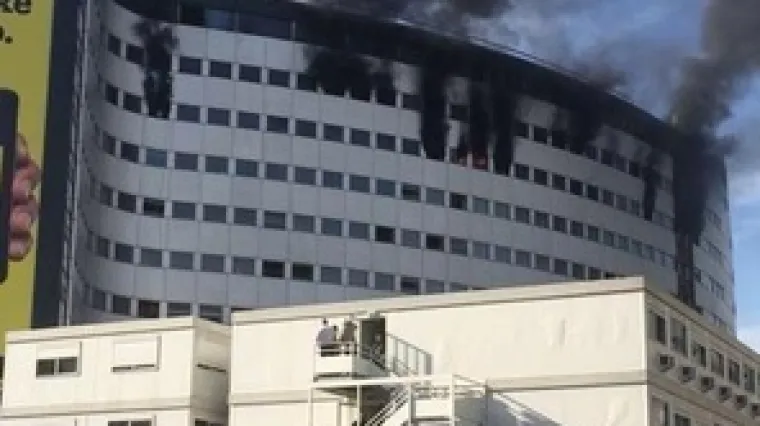 U zgradi javnog radija izbio požar, zaposleni evakuirani