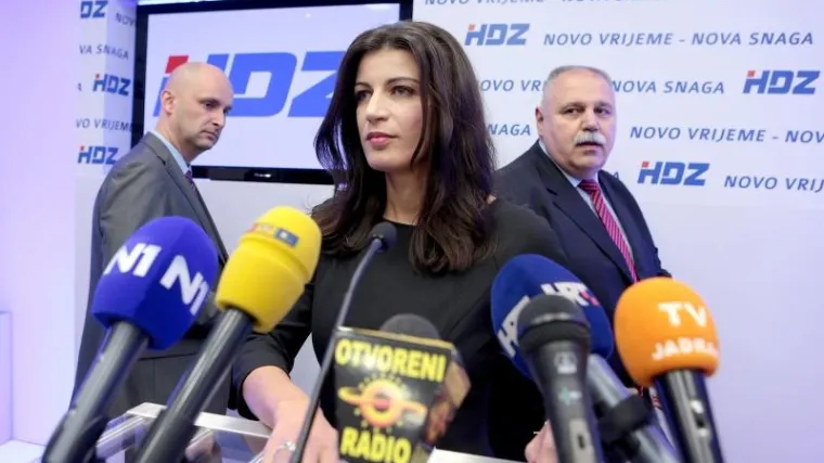 'Kako ova vlada radi? Jedan ide &scaron;umom, drugi ide drumom!'