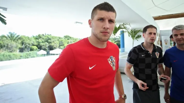 Rebić otpao zbog ozljede ramena