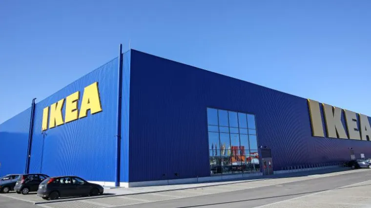 Nestalog dječaka prona&scaron;li u Ikei, preživio jedući uzorke hrane!