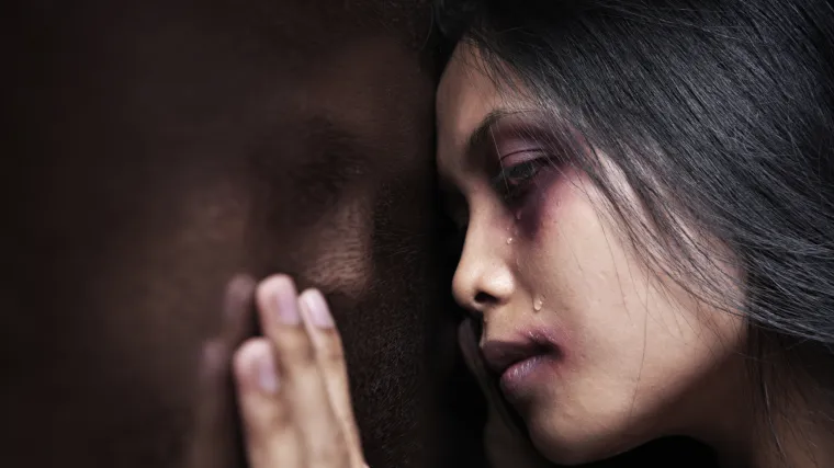 Obrijali ženi glavu i natjerali je da gola ja&scaron;e magarca