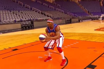 Košarkaš pogodio najduži koš u povijesti - iza leđa!