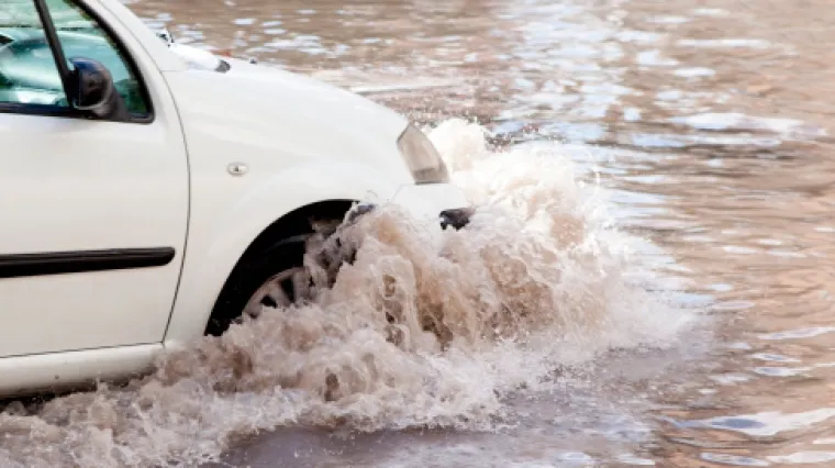 U poplavi četvero mrtvih: Bujica odnijela majku i sina u automobilu
