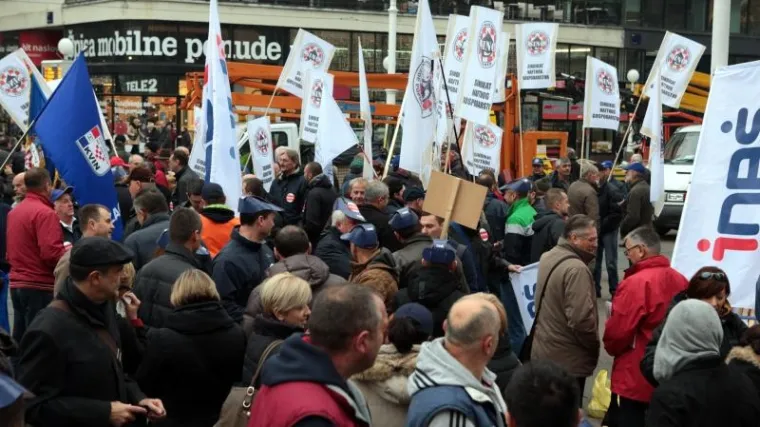 Prosvjeduju radnici Ine: 'Moramo ostati perjanica hrvatskog gospodarstva'
