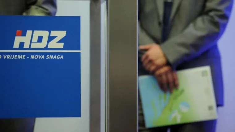 HDZ-ovci odahnuli: Napokon sjela plaća za listopad