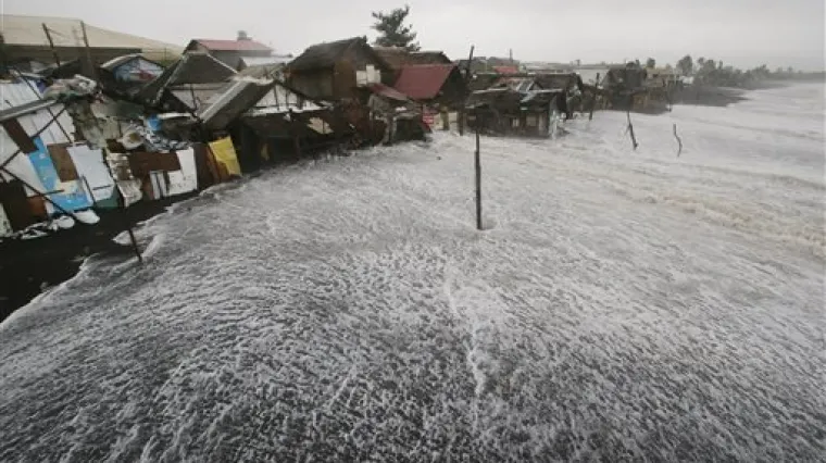 Najsnažniji tajfun godine na Filipinima odnio 21 život