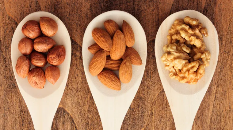 Cijene oraha i lje&scaron;njaka vi&scaron;e od sto kuna po kilogramu!