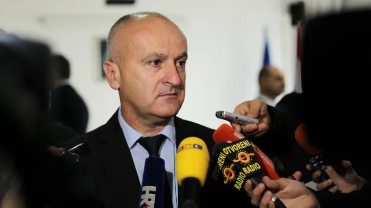 Matićeva poruka braniteljima: 'Dočekajte blagdane u svom domu'