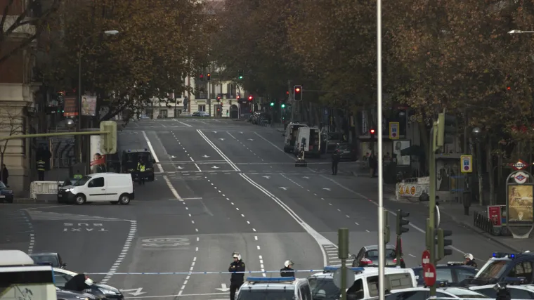 Očajni mu&scaron;karac se vozilom zabio u sjedi&scaron;te vladajuće stranke!