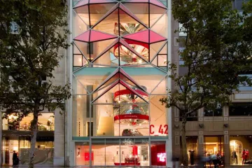 Čarolija u centru Pariza