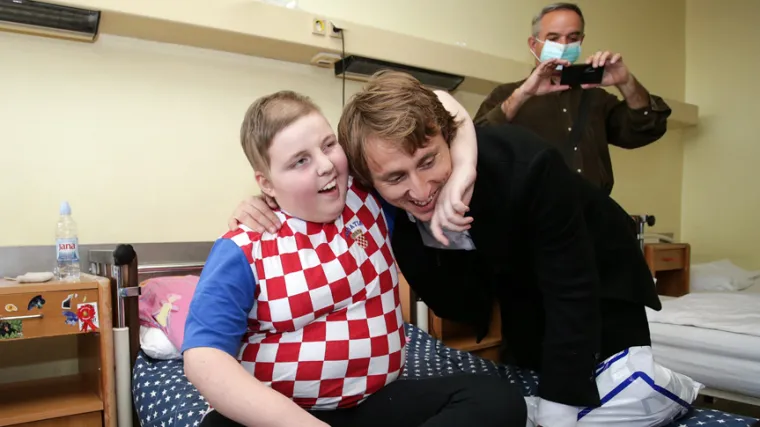 Modrić posjetio Klaićevu, Peri&scaron;ić za RTL Danas o huliganima